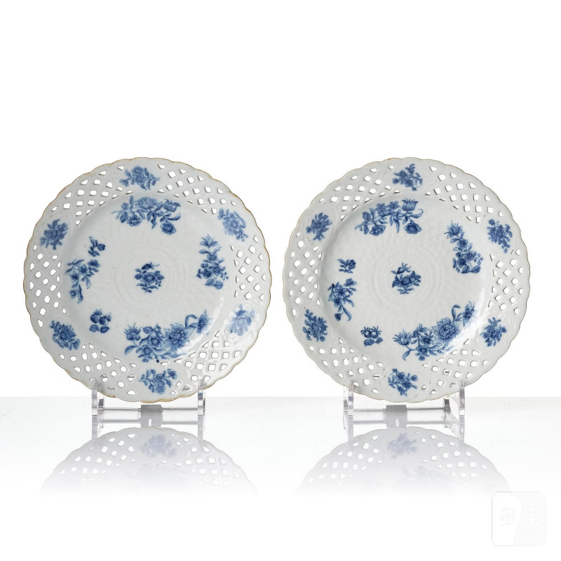 A set of 11 blue and white dessert plates, - 图9